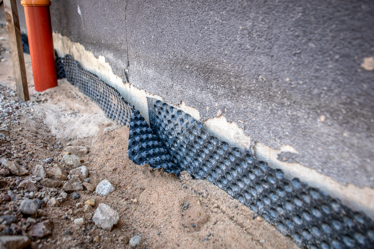Membrane d'étanchéité en pied de mur